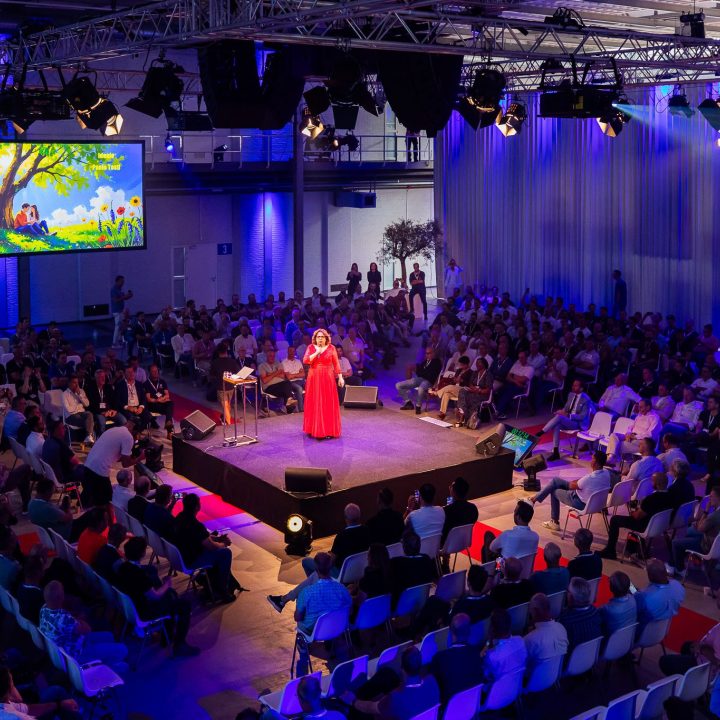 20250617 tomdoms 0657729